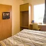Hotel Brit Confort 3*