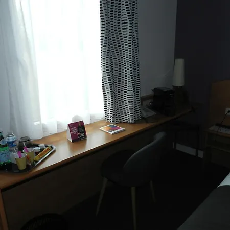 Hotel Brit Hotel Confort Bressuire 3*